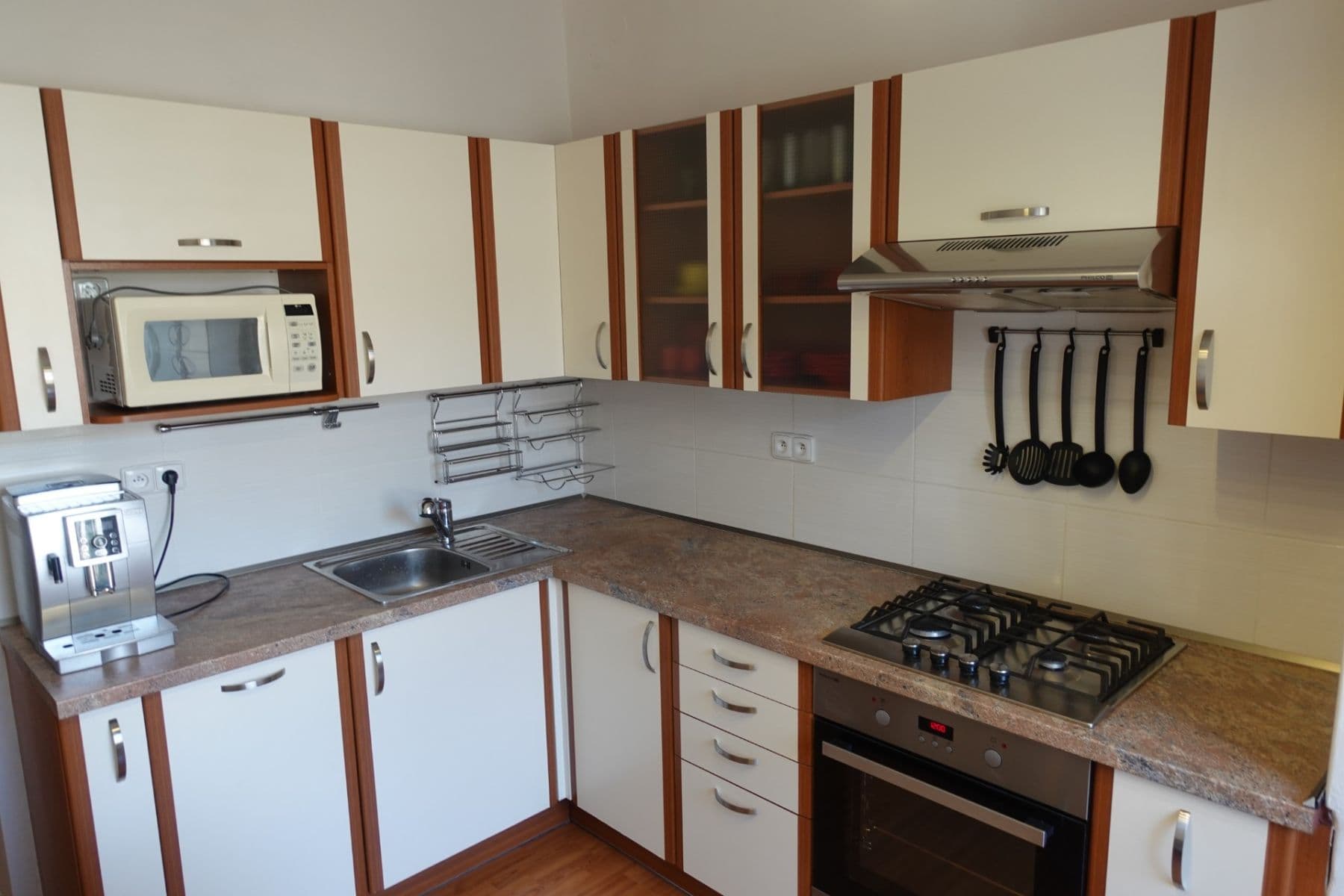 Pronájem bytu 3+1 67 m², Churáňovská, Praha, Praha Pronájem bytu 3+1 67 m², Churáňovská, Praha, Praha