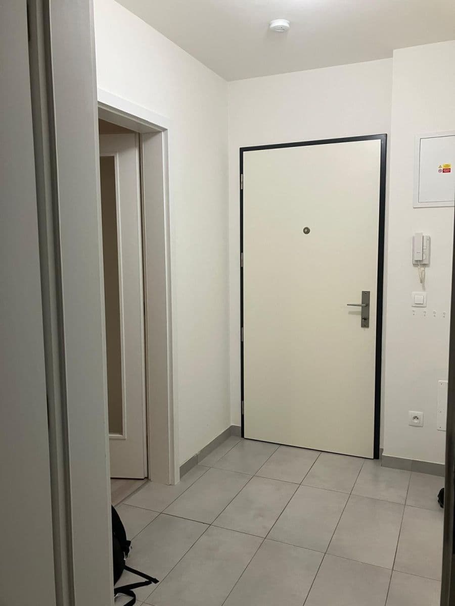Pronájem bytu 2+kk 50 m², Strnadových, Praha, Praha Pronájem bytu 2+kk 50 m², Strnadových, Praha, Praha
