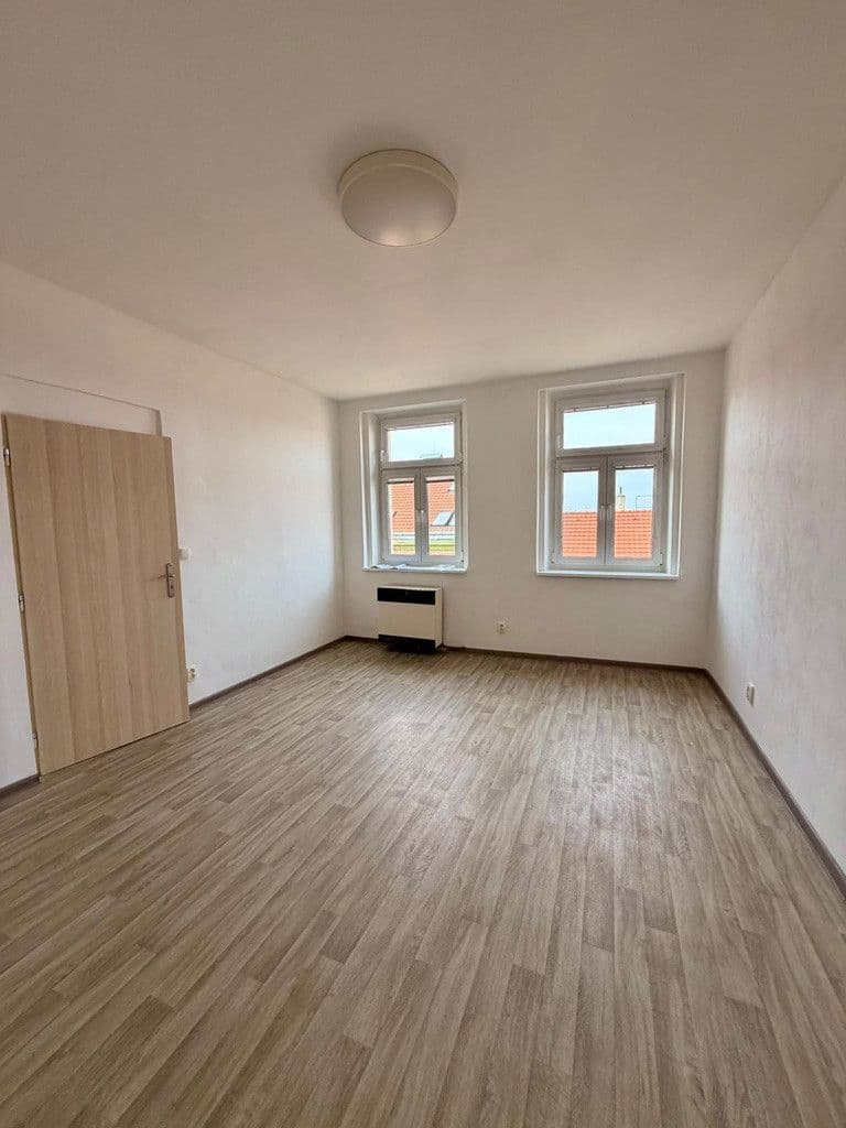 Pronájem bytu 2+1 62 m², Víta Nejedlého, Praha, Praha Pronájem bytu 2+1 62 m², Víta Nejedlého, Praha, Praha