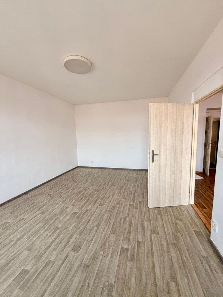 Pronájem bytu 2+1 62 m², Víta Nejedlého, Praha, Praha Pronájem bytu 2+1 62 m², Víta Nejedlého, Praha, Praha
