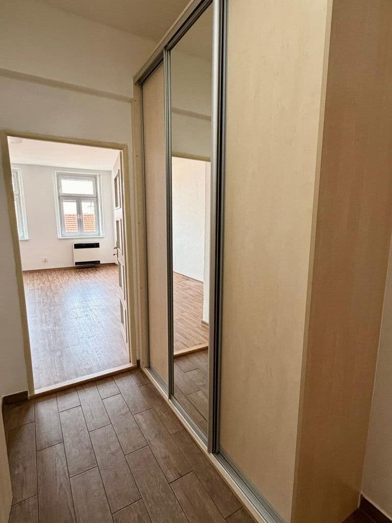 Pronájem bytu 2+1 62 m², Víta Nejedlého, Praha, Praha Pronájem bytu 2+1 62 m², Víta Nejedlého, Praha, Praha