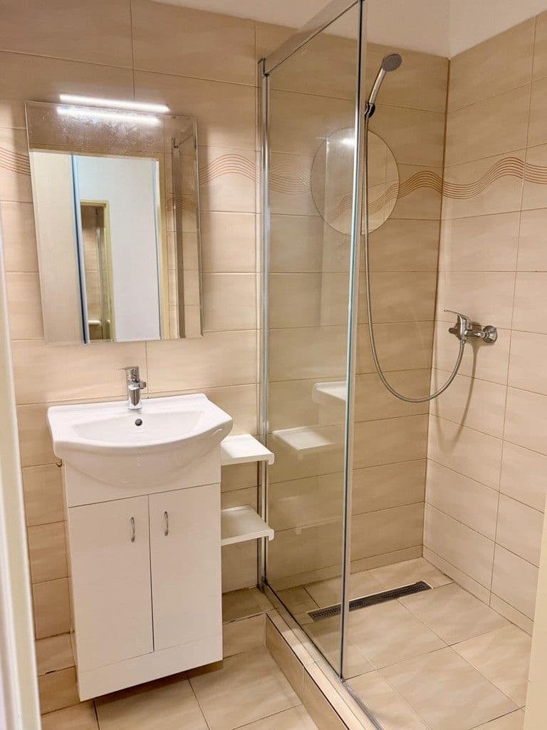 Pronájem bytu 2+1 62 m², Víta Nejedlého, Praha, Praha Pronájem bytu 2+1 62 m², Víta Nejedlého, Praha, Praha