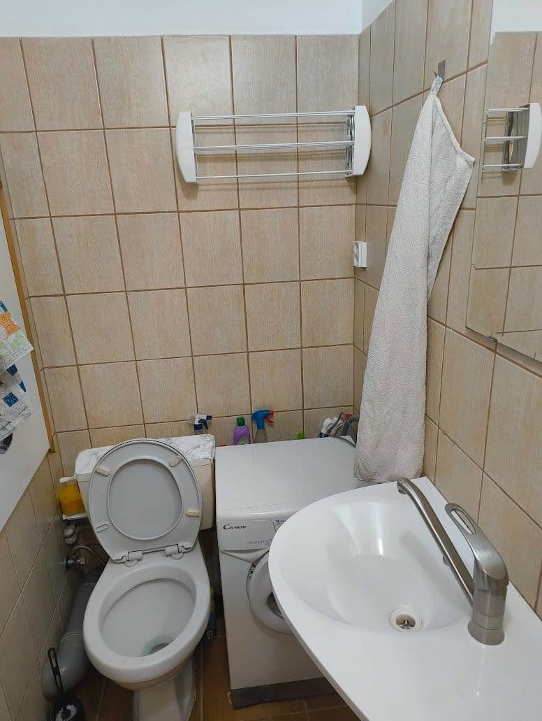 Pronájem bytu 1+1 37 m², Bellušova, Praha, Praha Pronájem bytu 1+1 37 m², Bellušova, Praha, Praha