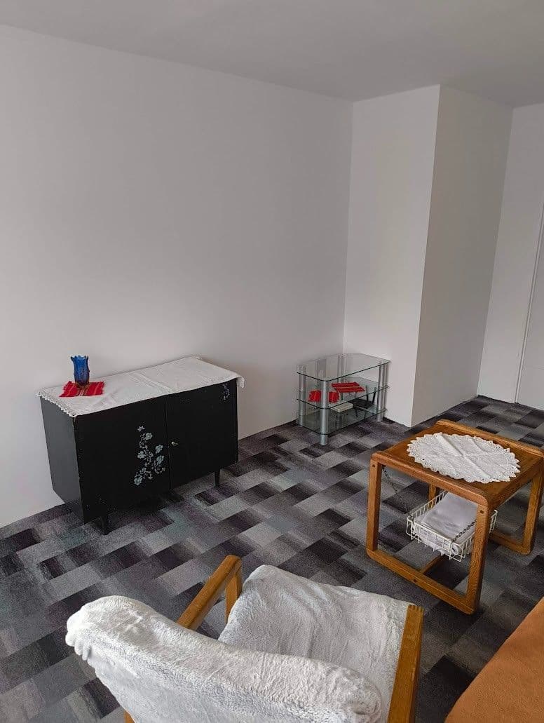 Pronájem bytu 1+1 37 m², Bellušova, Praha, Praha Pronájem bytu 1+1 37 m², Bellušova, Praha, Praha