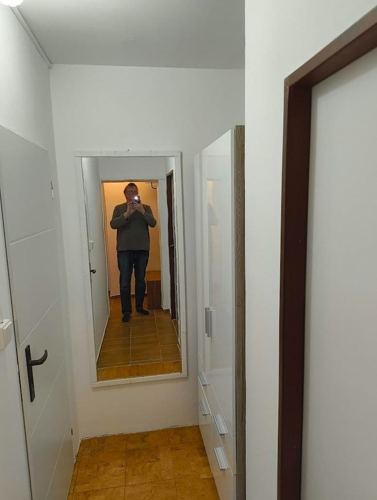 Pronájem bytu 1+1 37 m², Bellušova, Praha, Praha Pronájem bytu 1+1 37 m², Bellušova, Praha, Praha