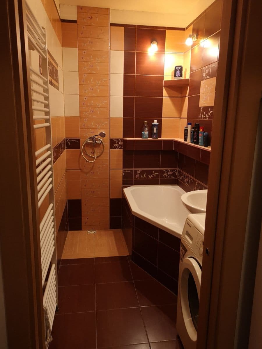 Prodej bytu 2+kk 42 m², Fischerova, Olomouc, Olomoucký kraj Prodej bytu 2+kk 42 m², Fischerova, Olomouc, Olomoucký kraj