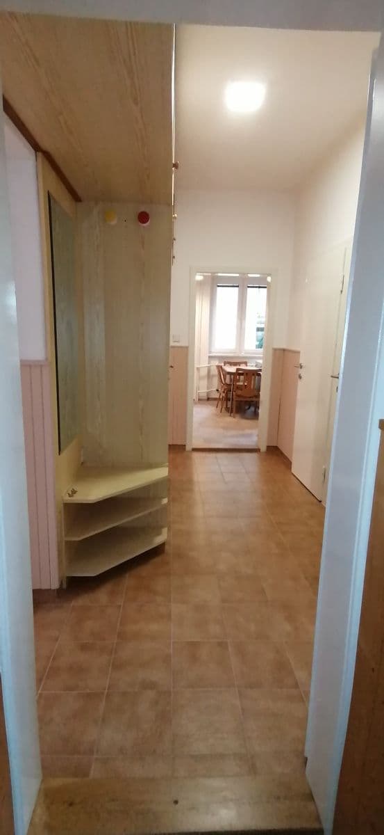 Pronájem bytu 3+1 100 m², Sadová, Třebíč, Kraj Vysočina Pronájem bytu 3+1 100 m², Sadová, Třebíč, Kraj Vysočina