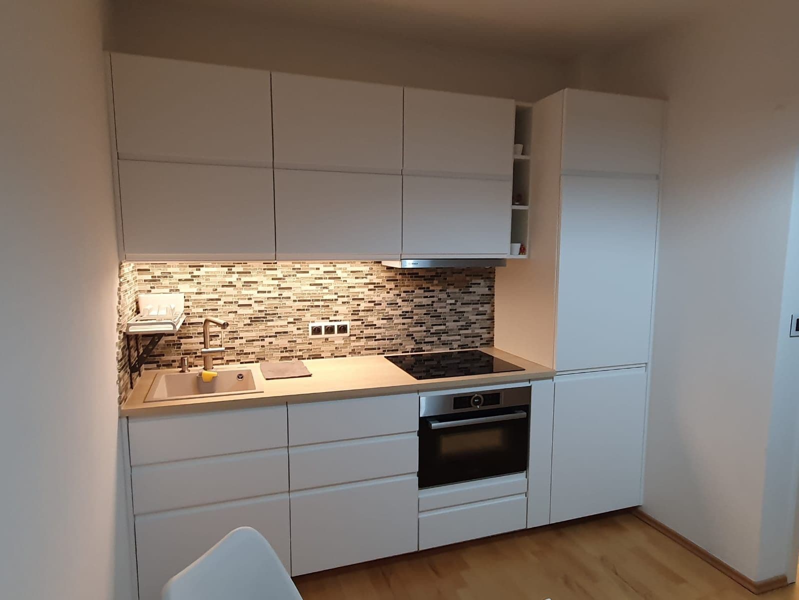 Pronájem bytu 2+kk 41 m², Na Rovnosti, Praha, Praha Pronájem bytu 2+kk 41 m², Na Rovnosti, Praha, Praha