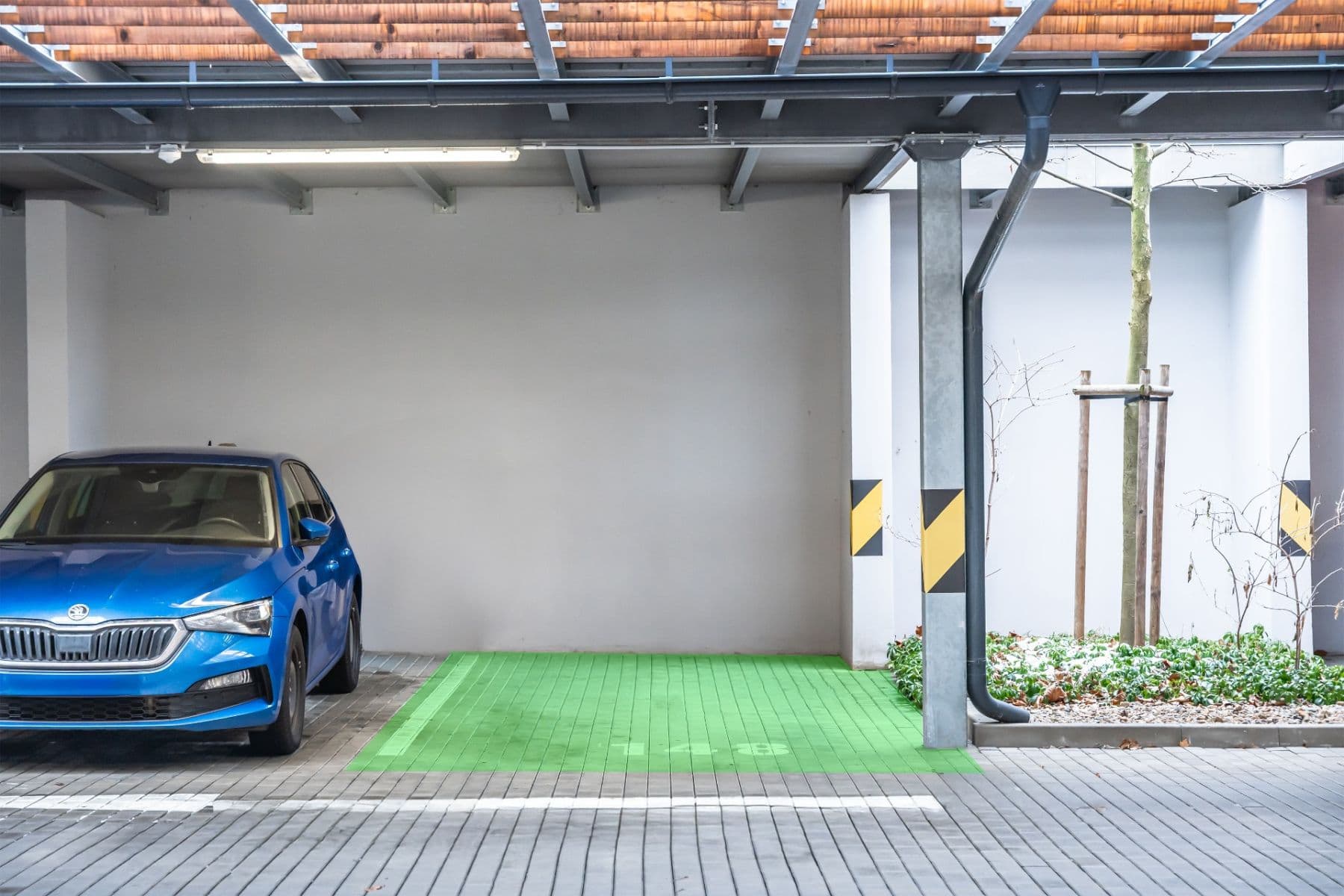 Prodej garáže 20 m², Honzíkova, Praha, Praha Prodej garáže 20 m², Honzíkova, Praha, Praha