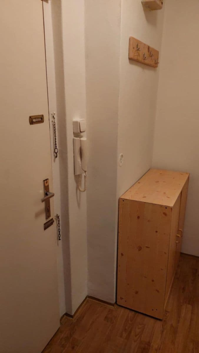 Pronájem bytu 1+1 38 m², náměstí Republiky, Mladá Boleslav, Středočeský kraj Pronájem bytu 1+1 38 m², náměstí Republiky, Mladá Boleslav, Středočeský kraj