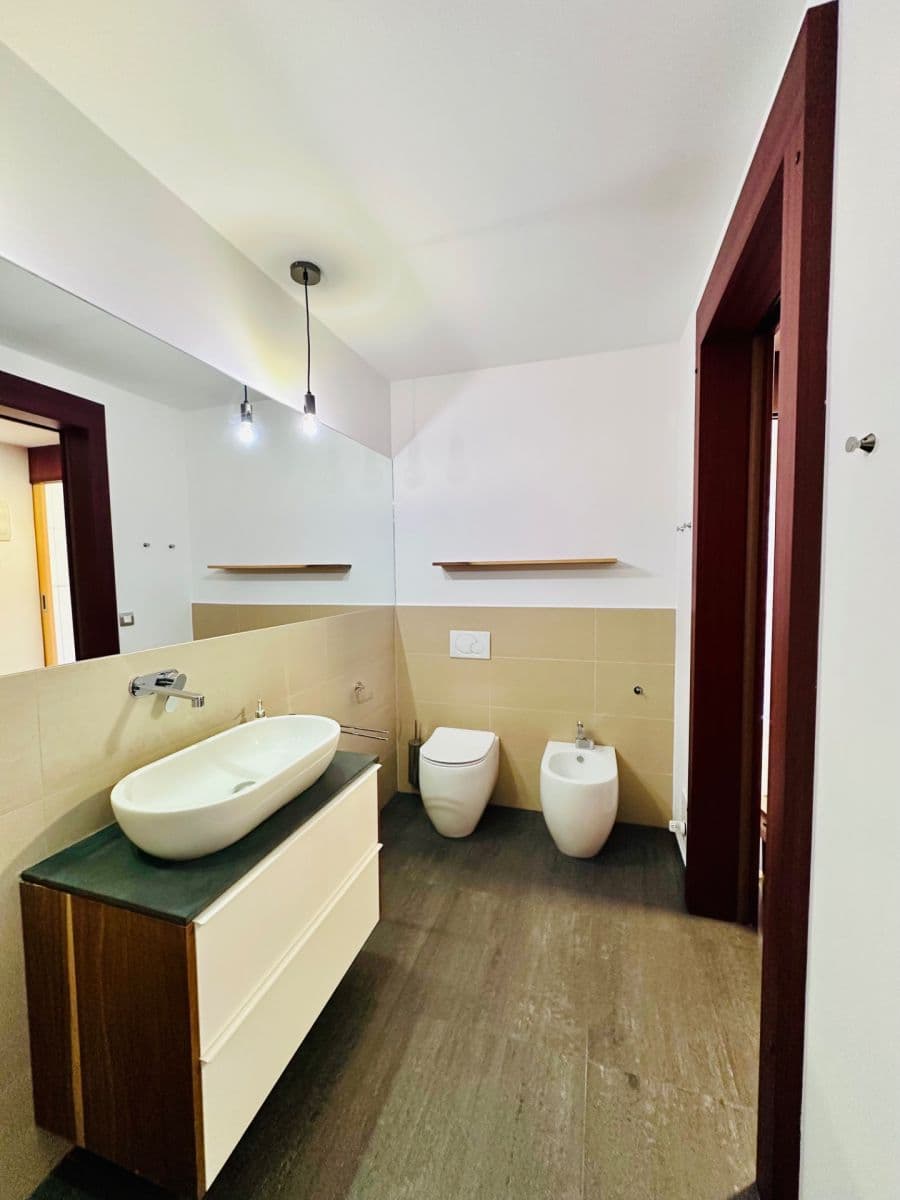 Pronájem bytu 3+kk 77 m², Pod Hliništěm, Praha, Praha Pronájem bytu 3+kk 77 m², Pod Hliništěm, Praha, Praha