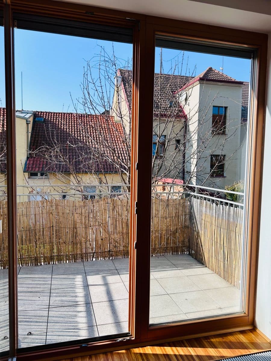 Pronájem bytu 3+kk 77 m², Pod Hliništěm, Praha, Praha Pronájem bytu 3+kk 77 m², Pod Hliništěm, Praha, Praha