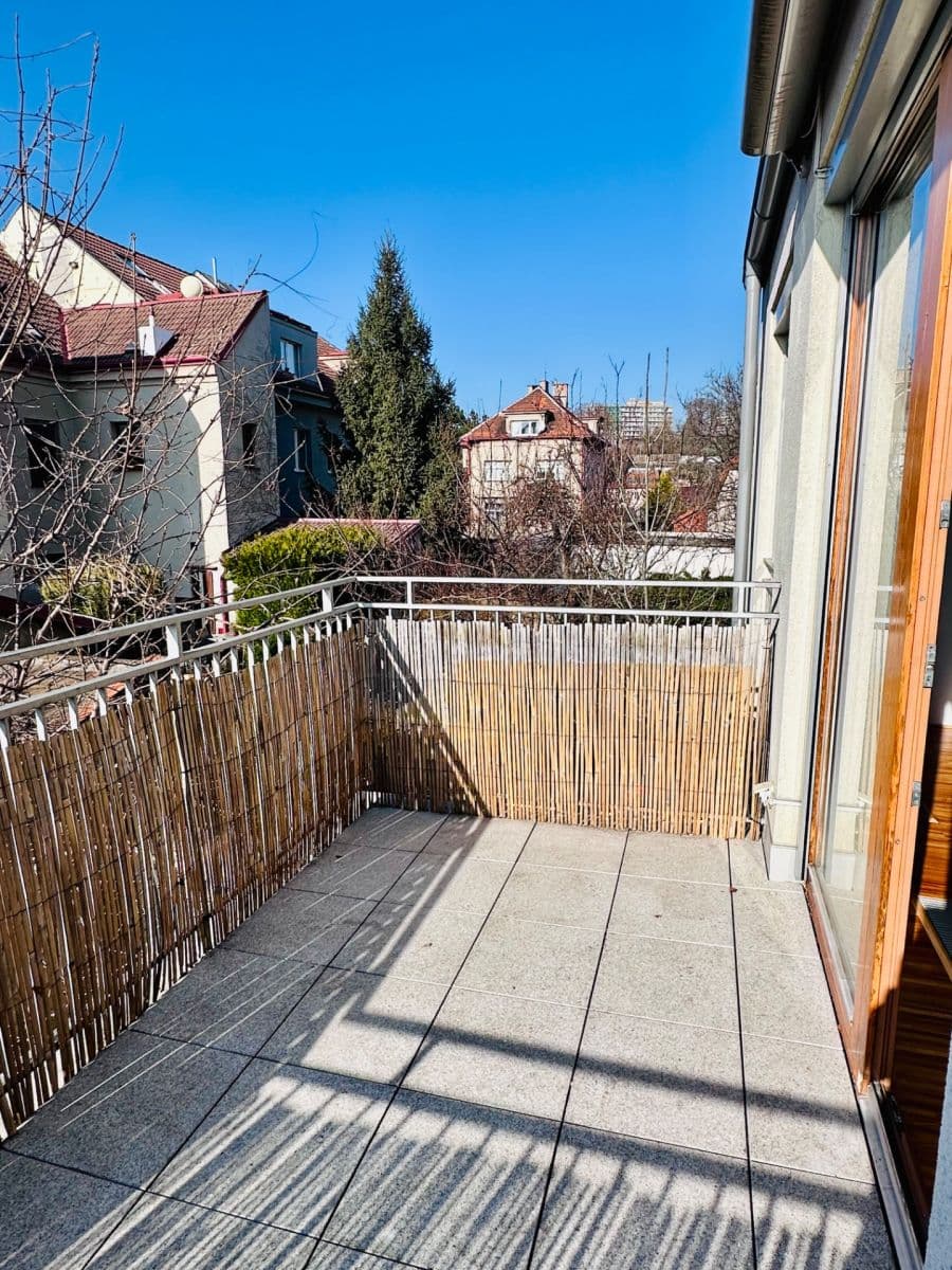 Pronájem bytu 3+kk 77 m², Pod Hliništěm, Praha, Praha Pronájem bytu 3+kk 77 m², Pod Hliništěm, Praha, Praha