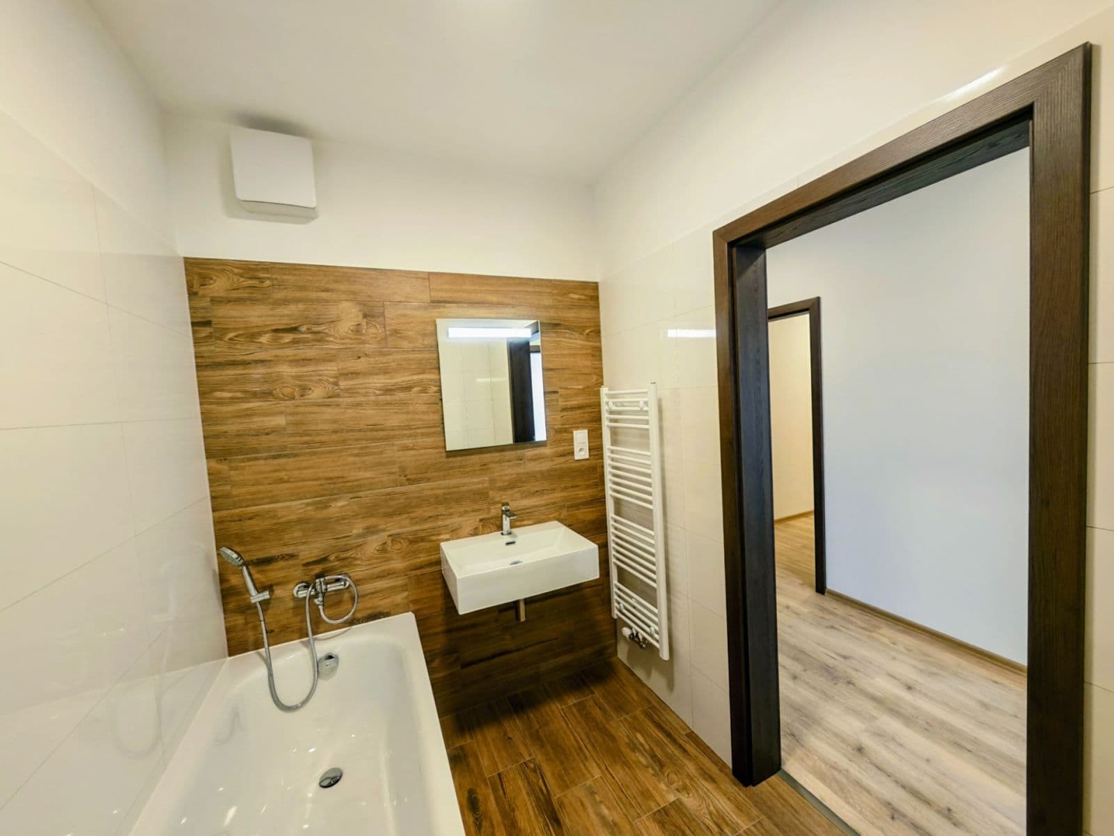 Pronájem bytu 2+kk 56 m², Topolová, Olomouc, Olomoucký kraj Pronájem bytu 2+kk 56 m², Topolová, Olomouc, Olomoucký kraj