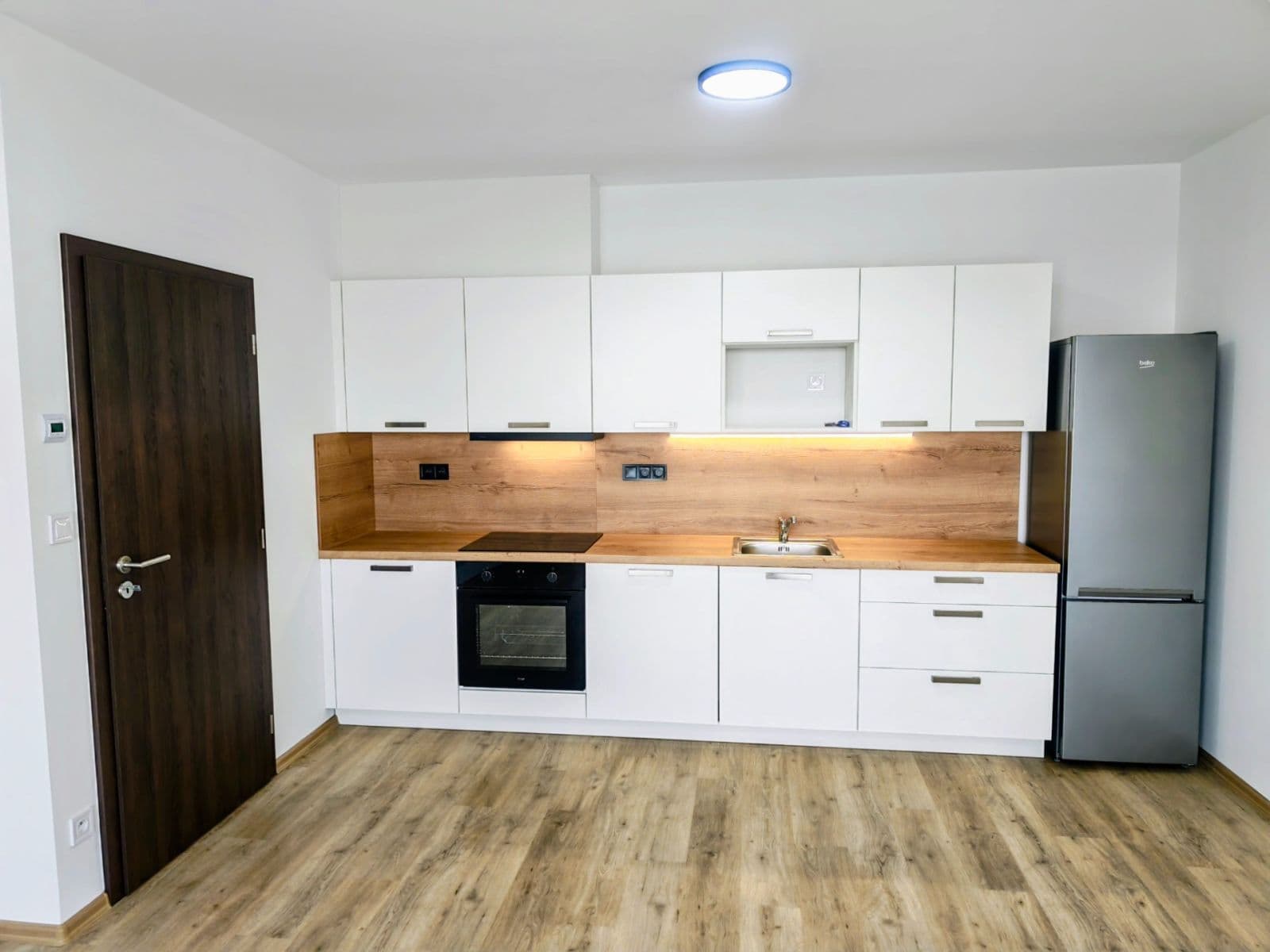 Pronájem bytu 2+kk 56 m², Topolová, Olomouc, Olomoucký kraj Pronájem bytu 2+kk 56 m², Topolová, Olomouc, Olomoucký kraj