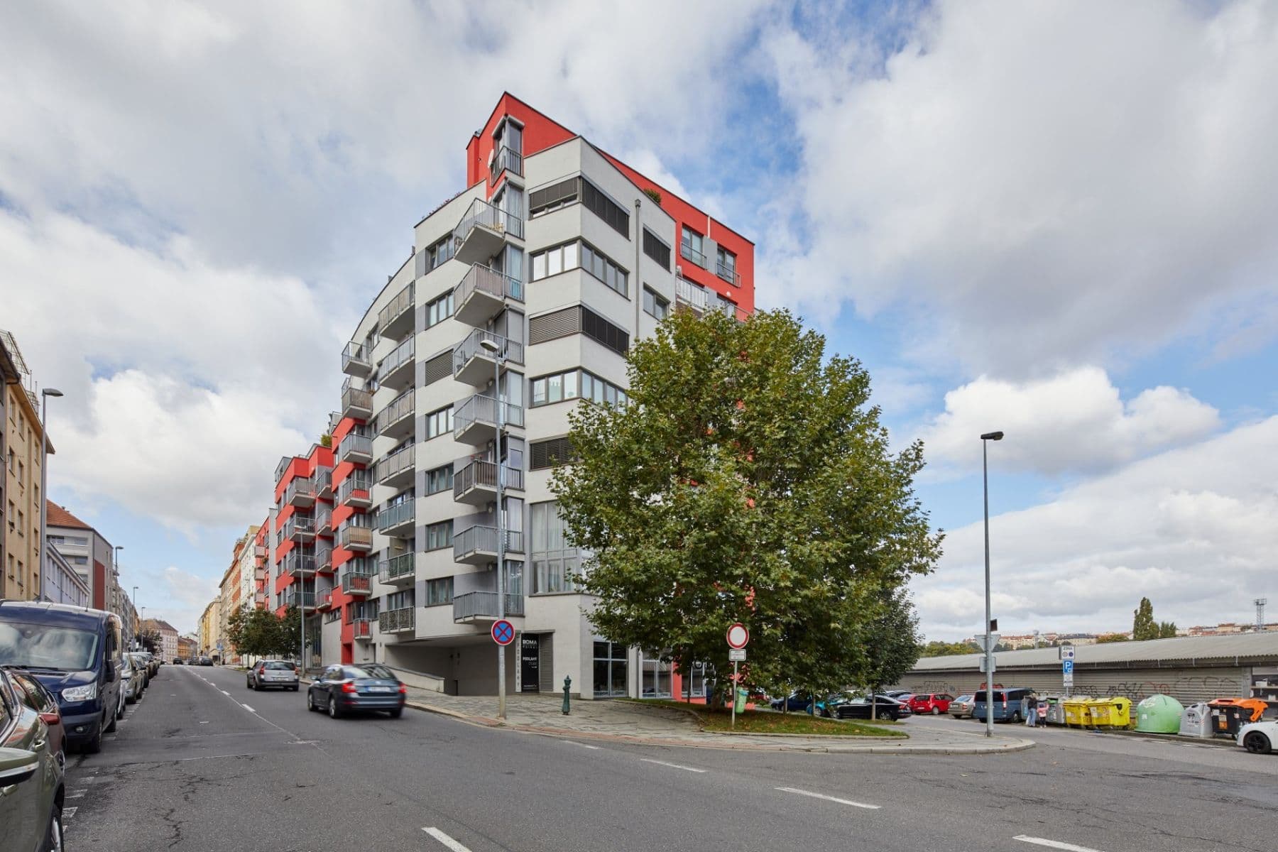 Pronájem garáže 13 m², V Horkách, Praha, Praha Pronájem garáže 13 m², V Horkách, Praha, Praha