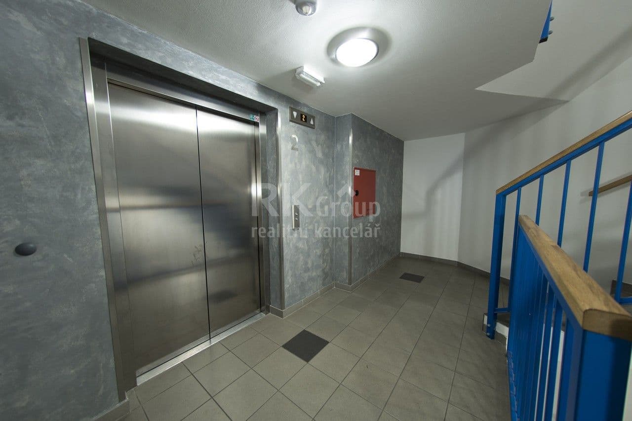 Pronájem garáže 13 m², V Horkách, Praha, Praha Pronájem garáže 13 m², V Horkách, Praha, Praha