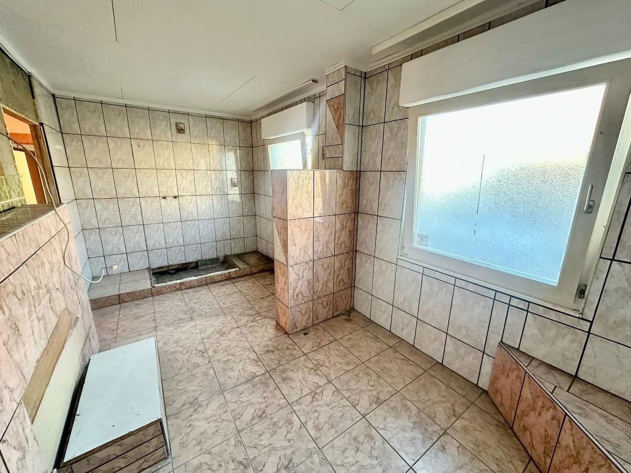 Prodej domu 149 m², pozemek 747 m², Rathausstraße 48a, Giesen, Dolní Sasko Prodej domu 149 m², pozemek 747 m², Rathausstraße 48a, Giesen, Dolní Sasko