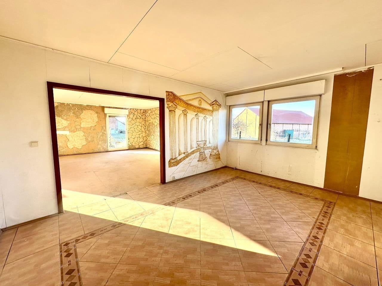 Prodej domu 149 m², pozemek 747 m², Rathausstraße 48a, Giesen, Dolní Sasko Prodej domu 149 m², pozemek 747 m², Rathausstraße 48a, Giesen, Dolní Sasko