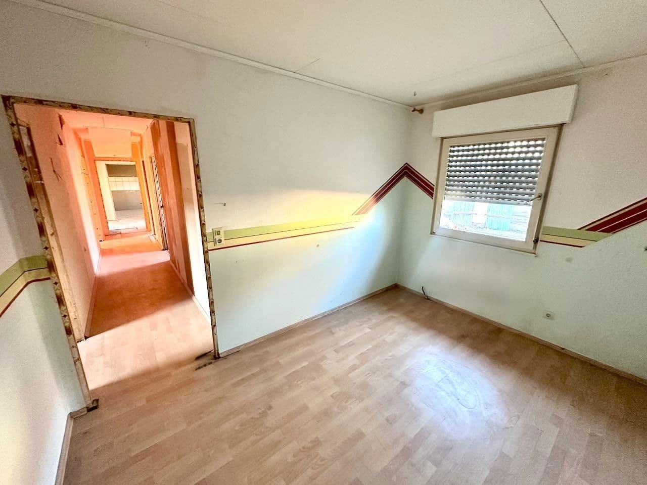 Prodej domu 149 m², pozemek 747 m², Rathausstraße 48a, Giesen, Dolní Sasko Prodej domu 149 m², pozemek 747 m², Rathausstraße 48a, Giesen, Dolní Sasko