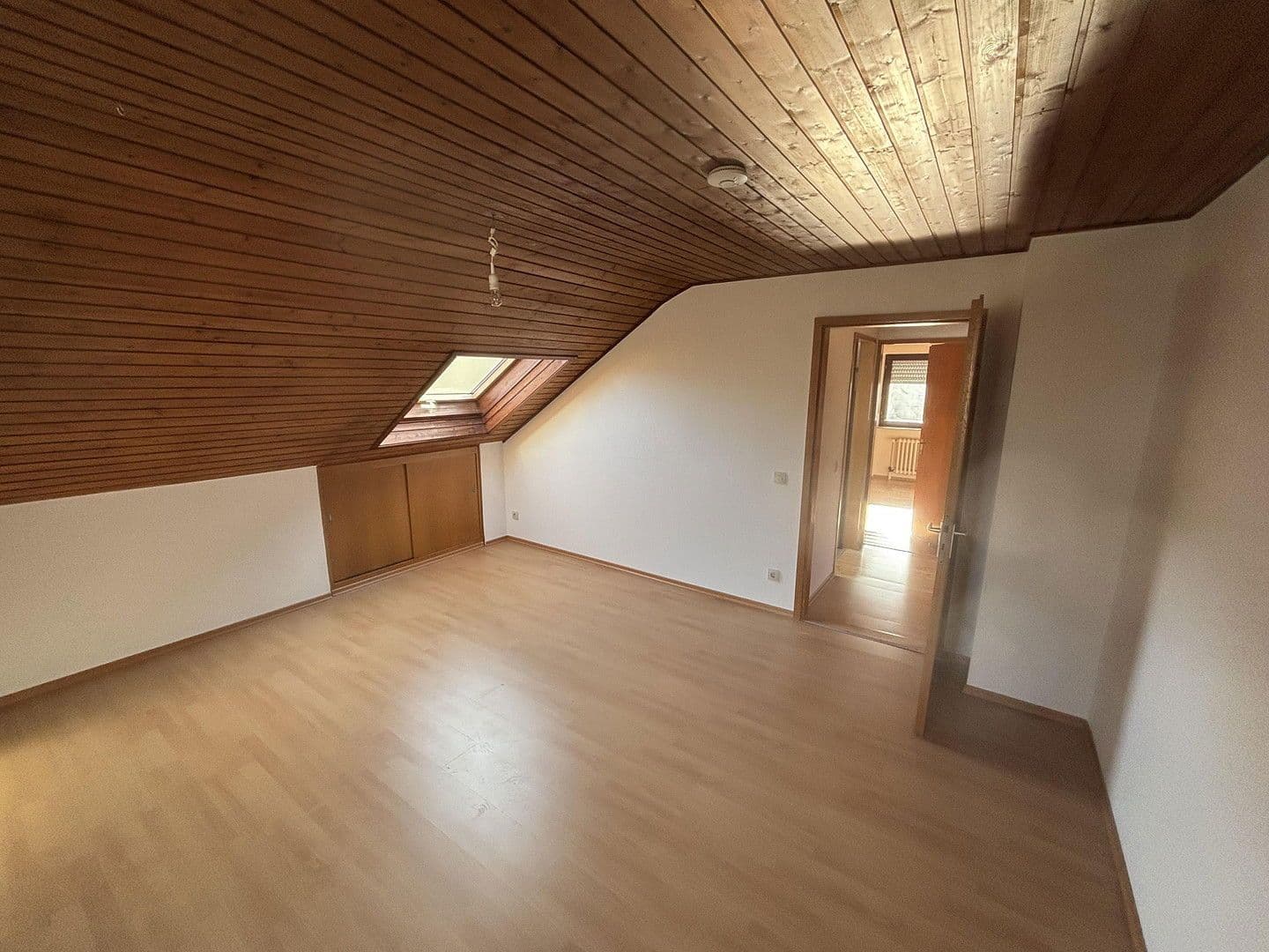 Pronájem bytu 4+1 117 m², Klosterstr. 76, Randersacker, Bavorsko Pronájem bytu 4+1 117 m², Klosterstr. 76, Randersacker, Bavorsko
