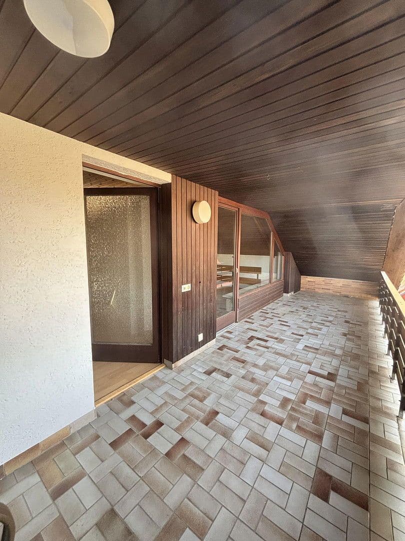 Pronájem bytu 4+1 117 m², Klosterstr. 76, Randersacker, Bavorsko Pronájem bytu 4+1 117 m², Klosterstr. 76, Randersacker, Bavorsko