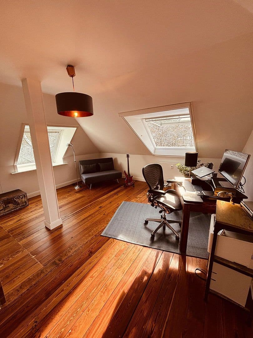 Prodej bytu 3+1 135 m², Aumühle, Šlesvicko-Holštýnsko Prodej bytu 3+1 135 m², Aumühle, Šlesvicko-Holštýnsko