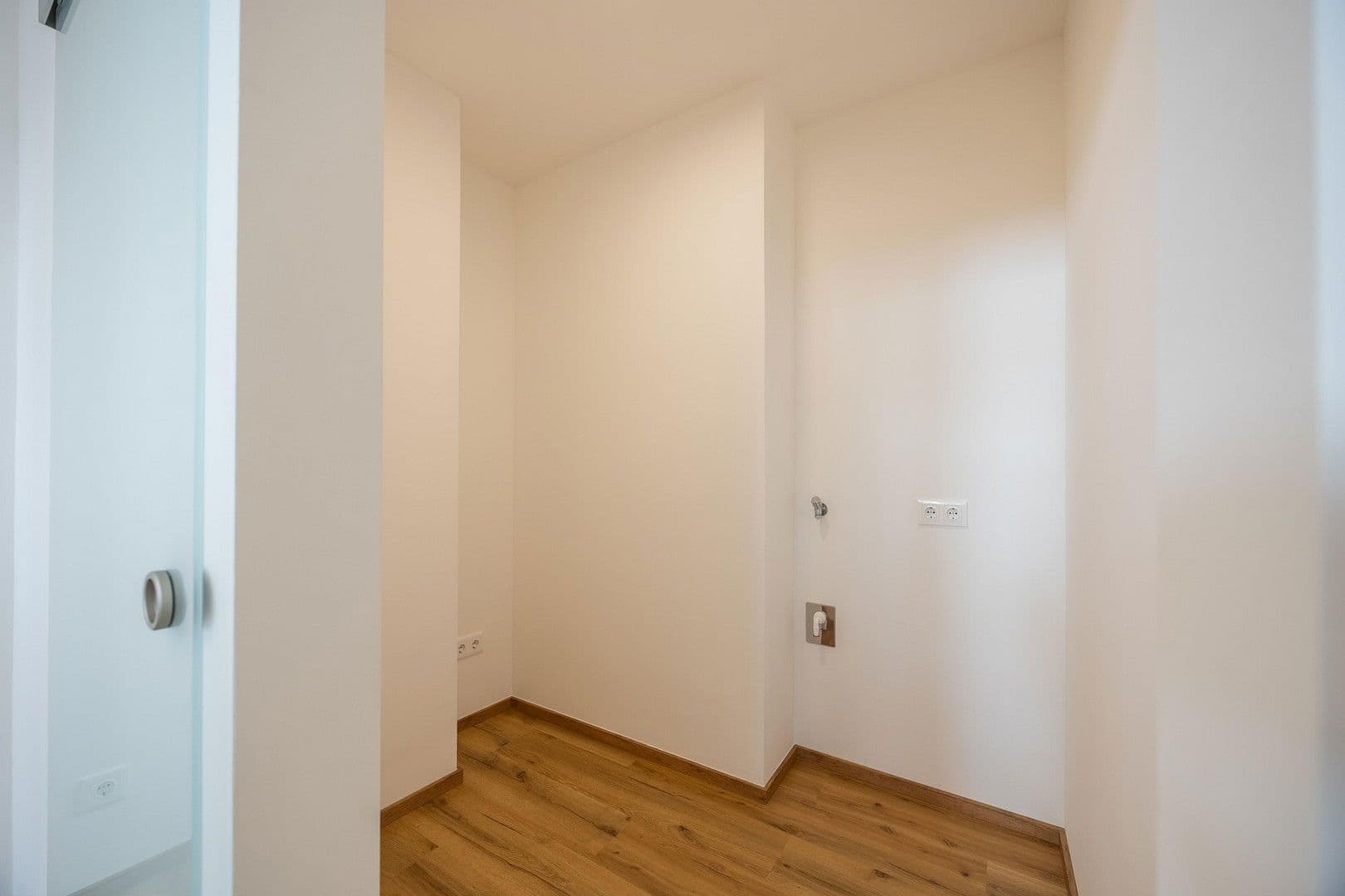 Prodej bytu 2+1 42 m², Jakob-Ghon Allee, Villach, Korutany Prodej bytu 2+1 42 m², Jakob-Ghon Allee, Villach, Korutany