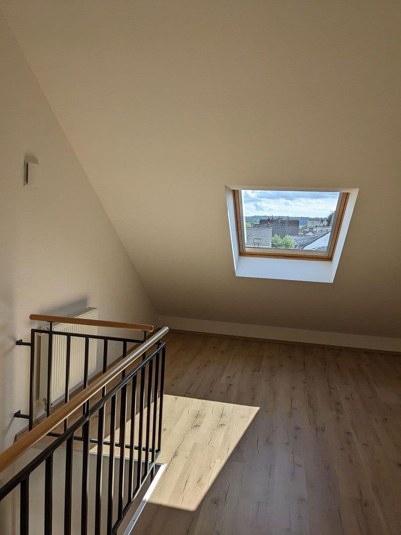 Prodej domu 144 m², pozemek 150 m², Flein, Bádensko-Württembersko Prodej domu 144 m², pozemek 150 m², Flein, Bádensko-Württembersko