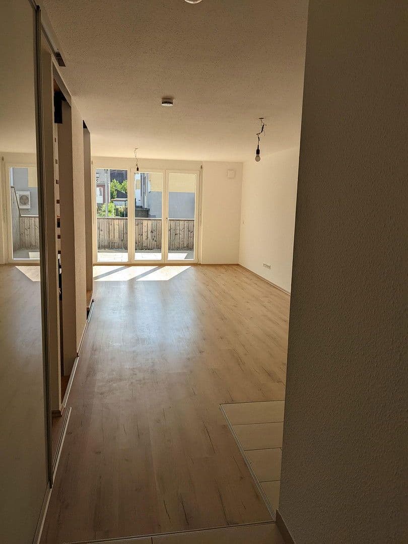 Prodej domu 144 m², pozemek 150 m², Flein, Bádensko-Württembersko Prodej domu 144 m², pozemek 150 m², Flein, Bádensko-Württembersko