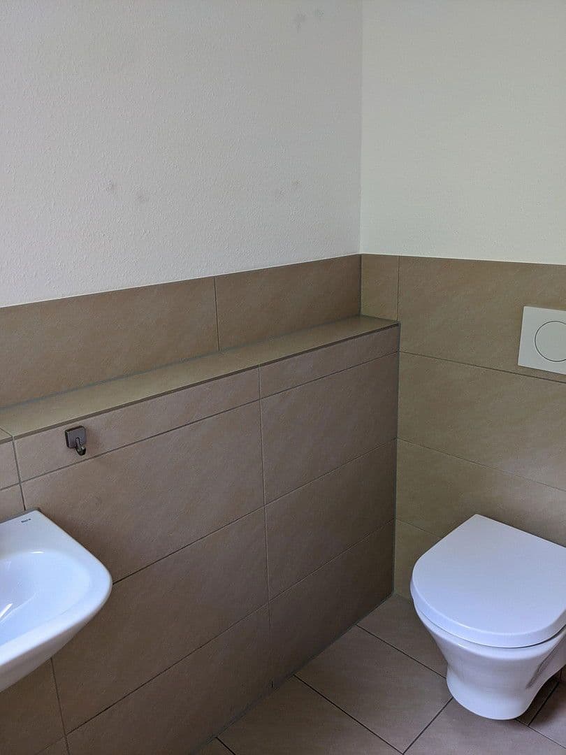 Prodej domu 144 m², pozemek 150 m², Flein, Bádensko-Württembersko Prodej domu 144 m², pozemek 150 m², Flein, Bádensko-Württembersko