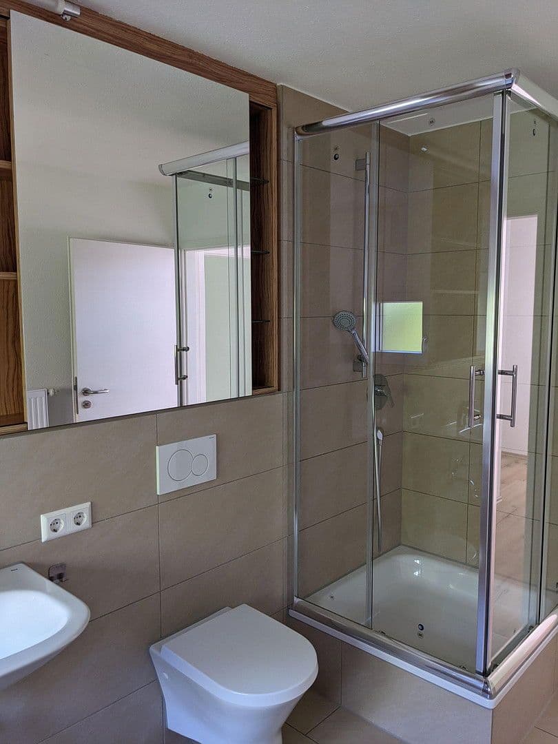 Prodej domu 144 m², pozemek 150 m², Flein, Bádensko-Württembersko Prodej domu 144 m², pozemek 150 m², Flein, Bádensko-Württembersko