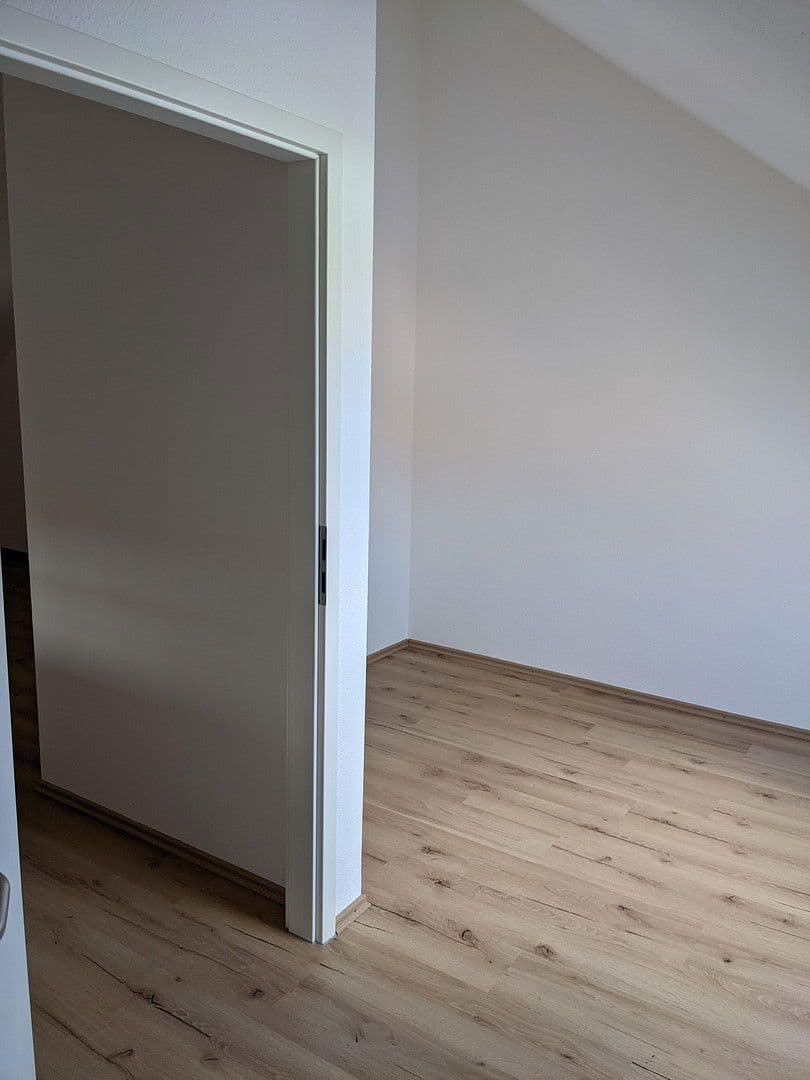 Prodej domu 144 m², pozemek 150 m², Flein, Bádensko-Württembersko Prodej domu 144 m², pozemek 150 m², Flein, Bádensko-Württembersko