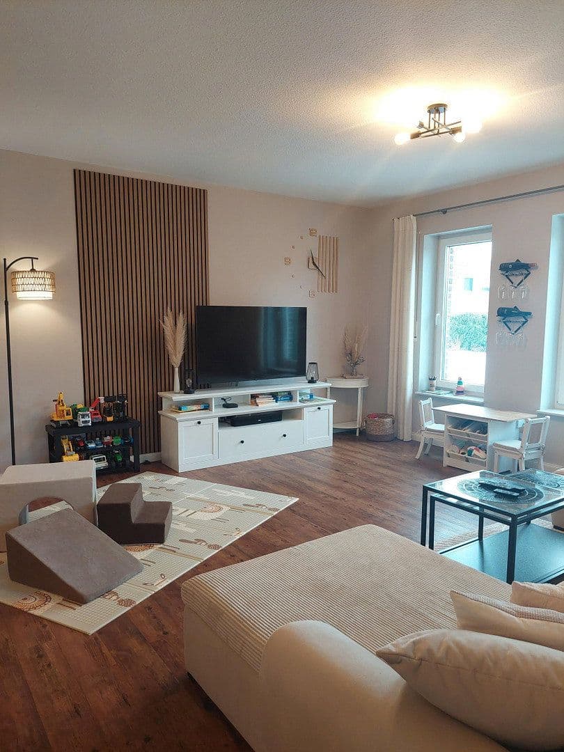 Prodej domu 170 m², pozemek 749 m², Laurentiusstraße 1, Oberlangen, Dolní Sasko Prodej domu 170 m², pozemek 749 m², Laurentiusstraße 1, Oberlangen, Dolní Sasko