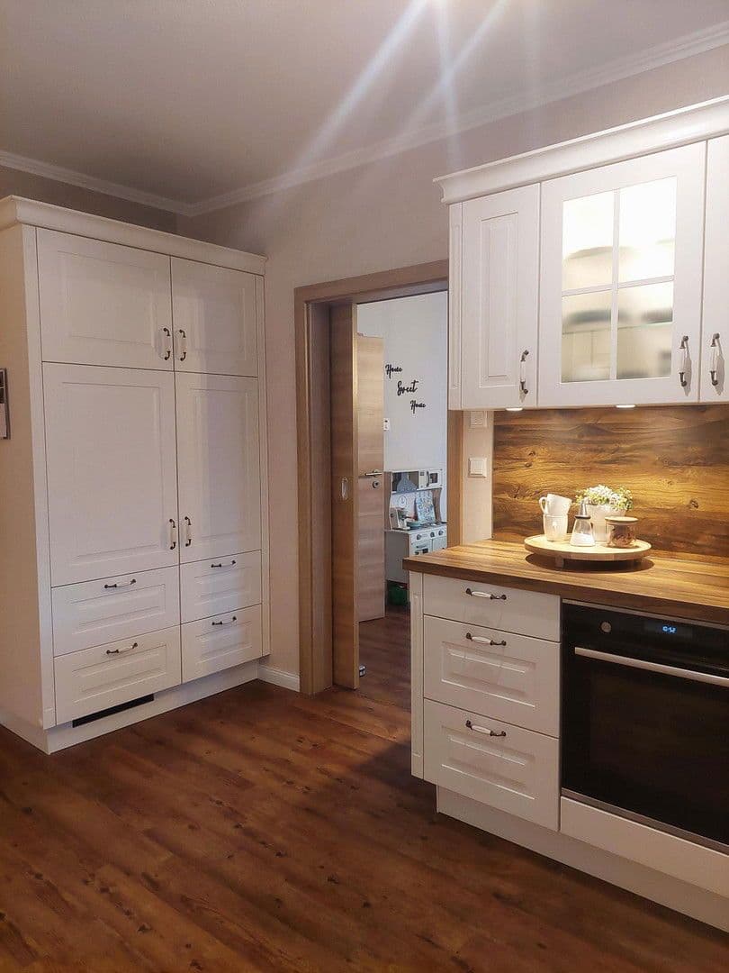 Prodej domu 170 m², pozemek 749 m², Laurentiusstraße 1, Oberlangen, Dolní Sasko Prodej domu 170 m², pozemek 749 m², Laurentiusstraße 1, Oberlangen, Dolní Sasko