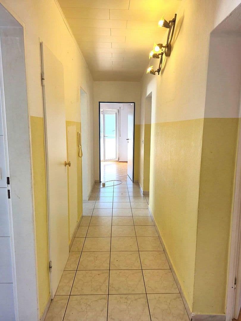 Pronájem bytu 3+1 86 m², Schillerstraße 1, Dietzenbach, Hessen Pronájem bytu 3+1 86 m², Schillerstraße 1, Dietzenbach, Hessen