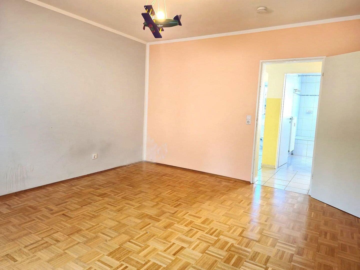 Pronájem bytu 3+1 86 m², Schillerstraße 1, Dietzenbach, Hessen Pronájem bytu 3+1 86 m², Schillerstraße 1, Dietzenbach, Hessen