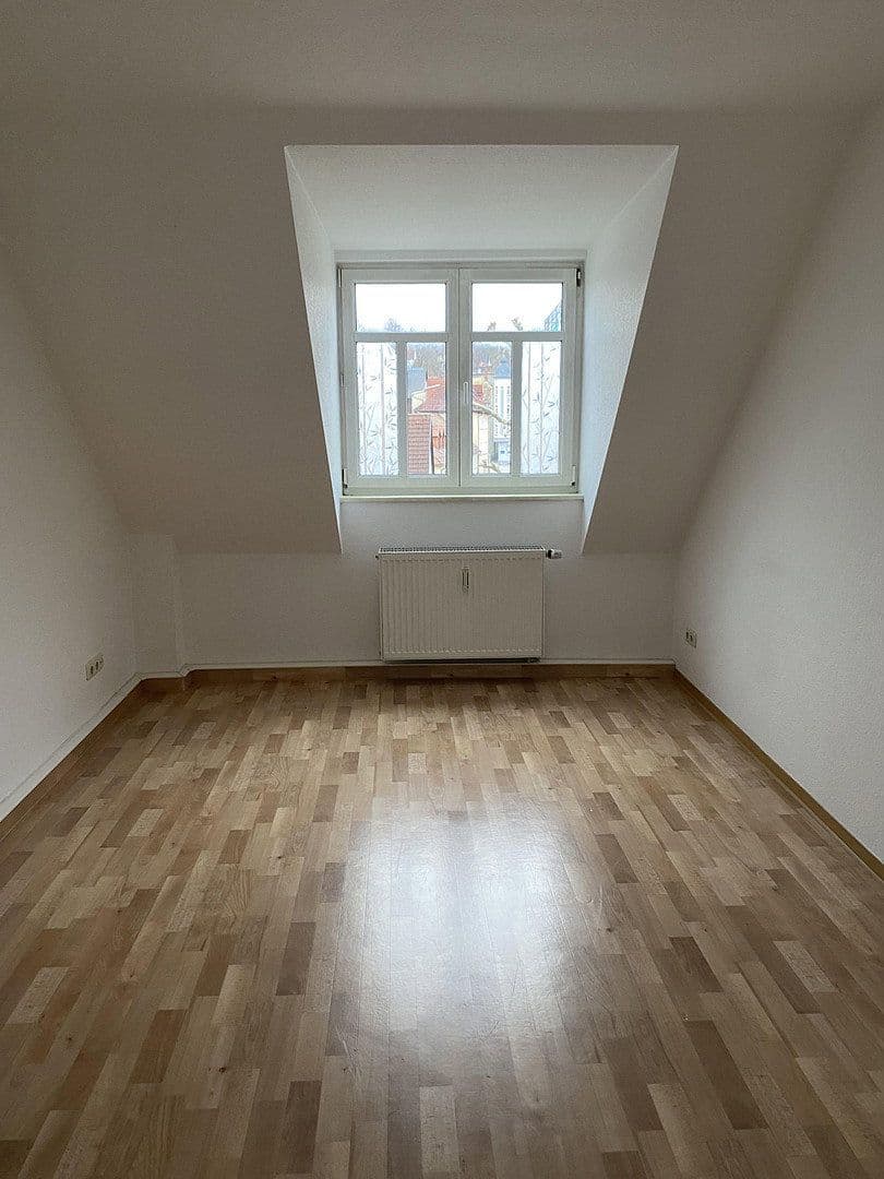 Pronájem bytu 2+1 40 m², Altenburger Straße 7, Schmölln, Durynsko Pronájem bytu 2+1 40 m², Altenburger Straße 7, Schmölln, Durynsko