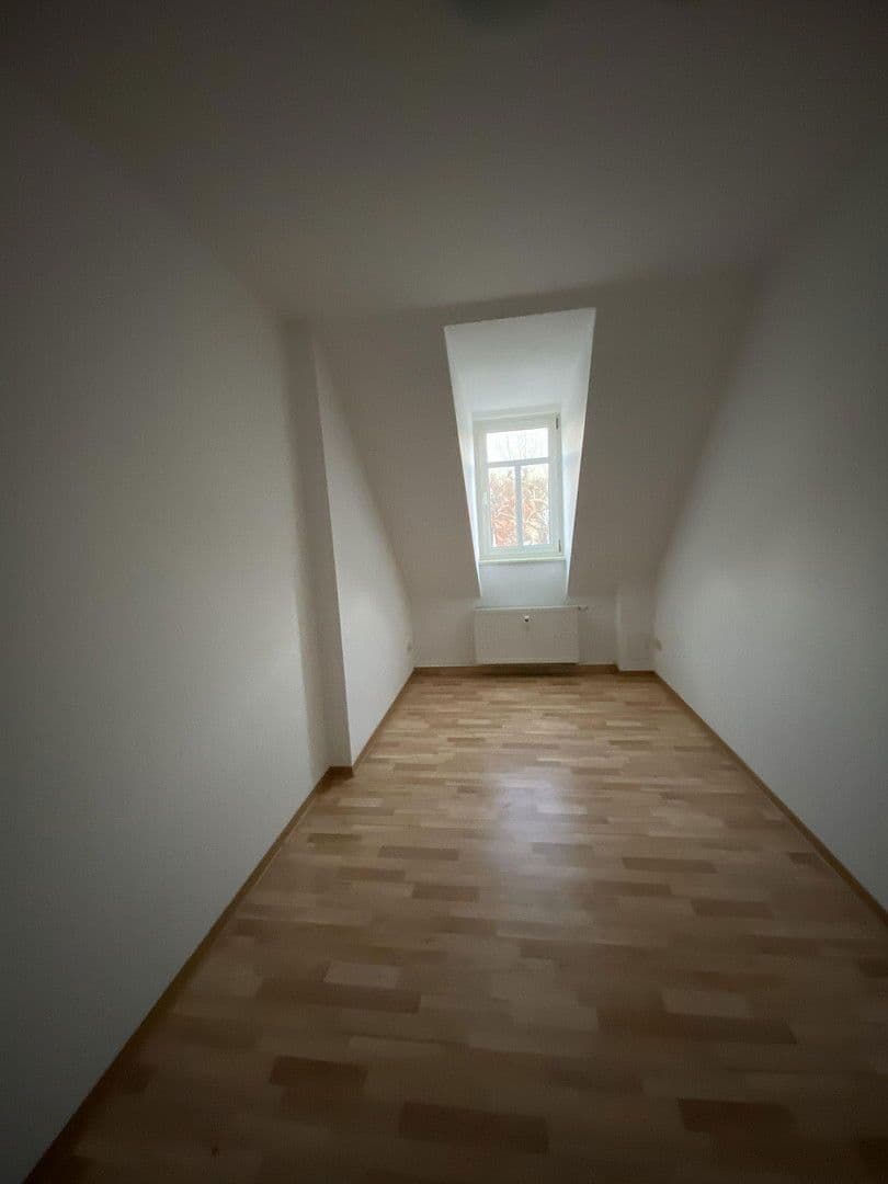 Pronájem bytu 2+1 40 m², Altenburger Straße 7, Schmölln, Durynsko Pronájem bytu 2+1 40 m², Altenburger Straße 7, Schmölln, Durynsko