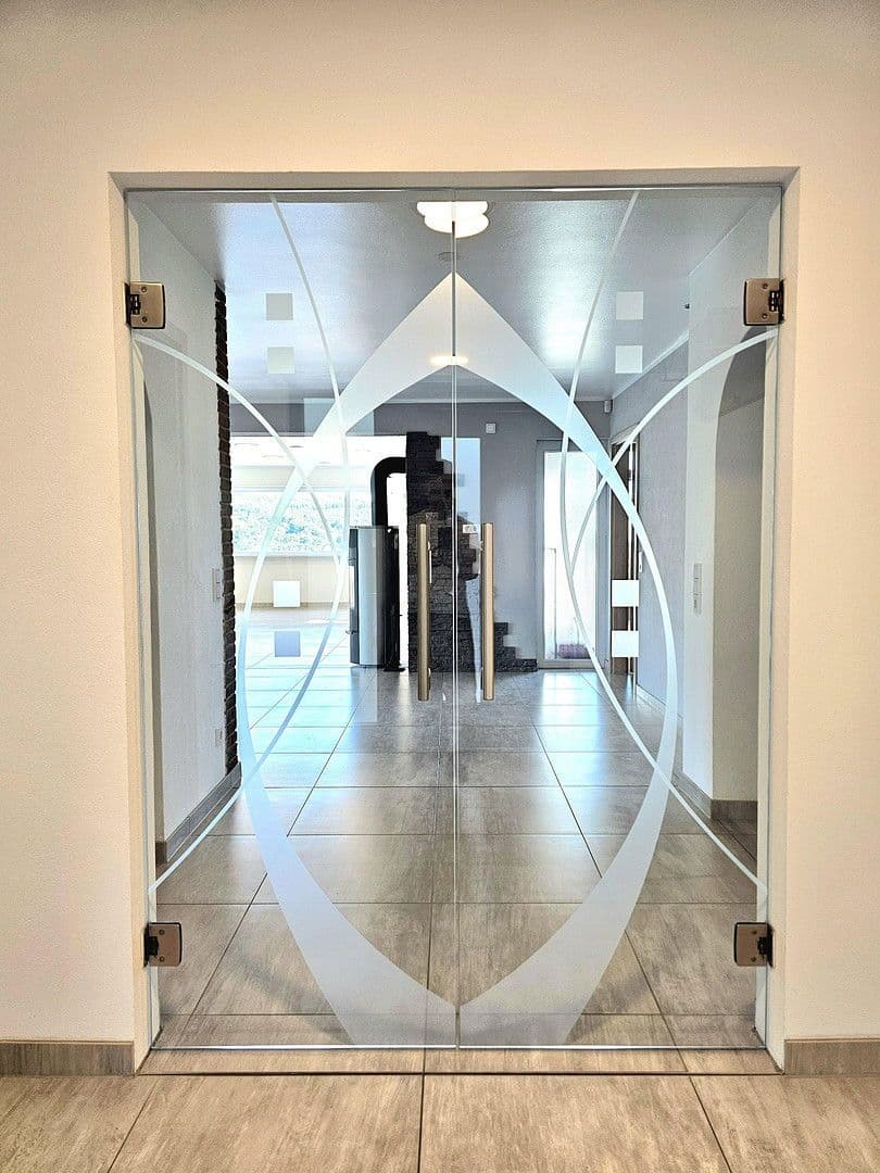 Pronájem domu 310 m², pozemek 673 m², Feldstraße 3, Bad Soden-Salmünster, Hessen Pronájem domu 310 m², pozemek 673 m², Feldstraße 3, Bad Soden-Salmünster, Hessen