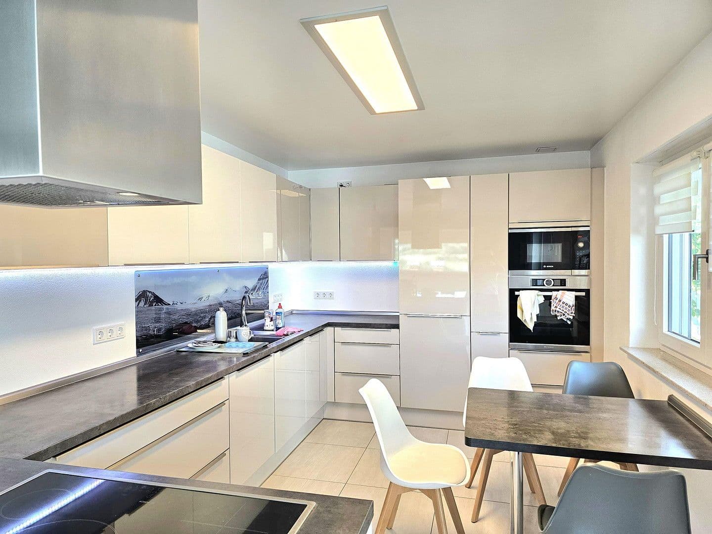 Pronájem domu 310 m², pozemek 673 m², Feldstraße 3, Bad Soden-Salmünster, Hessen Pronájem domu 310 m², pozemek 673 m², Feldstraße 3, Bad Soden-Salmünster, Hessen