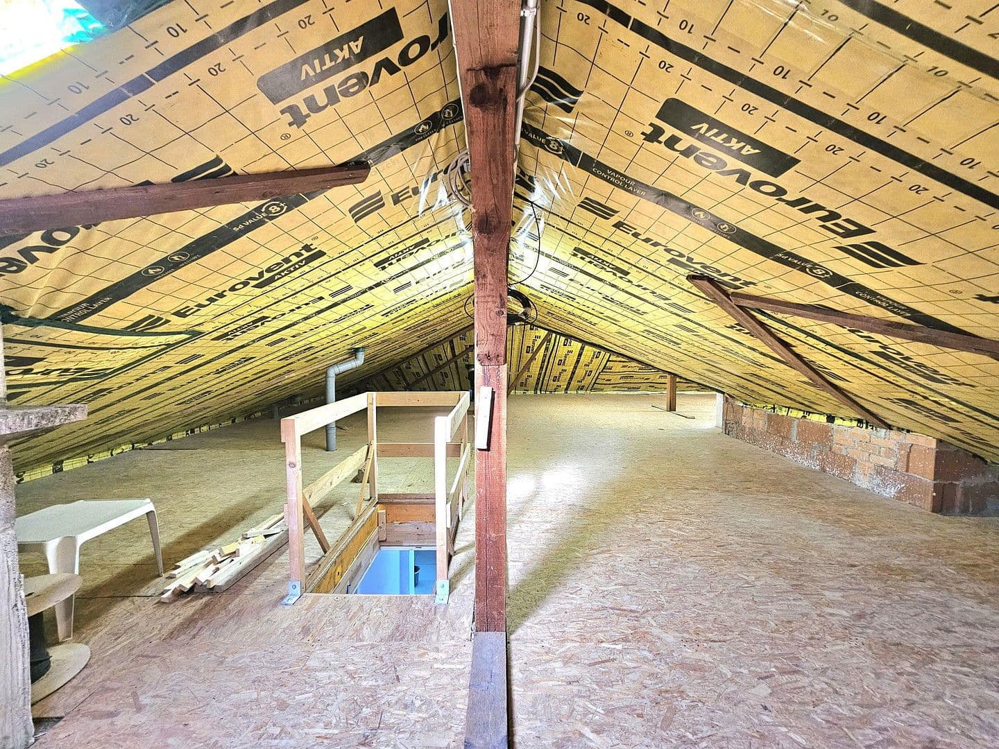 Pronájem domu 310 m², pozemek 673 m², Feldstraße 3, Bad Soden-Salmünster, Hessen Pronájem domu 310 m², pozemek 673 m², Feldstraße 3, Bad Soden-Salmünster, Hessen