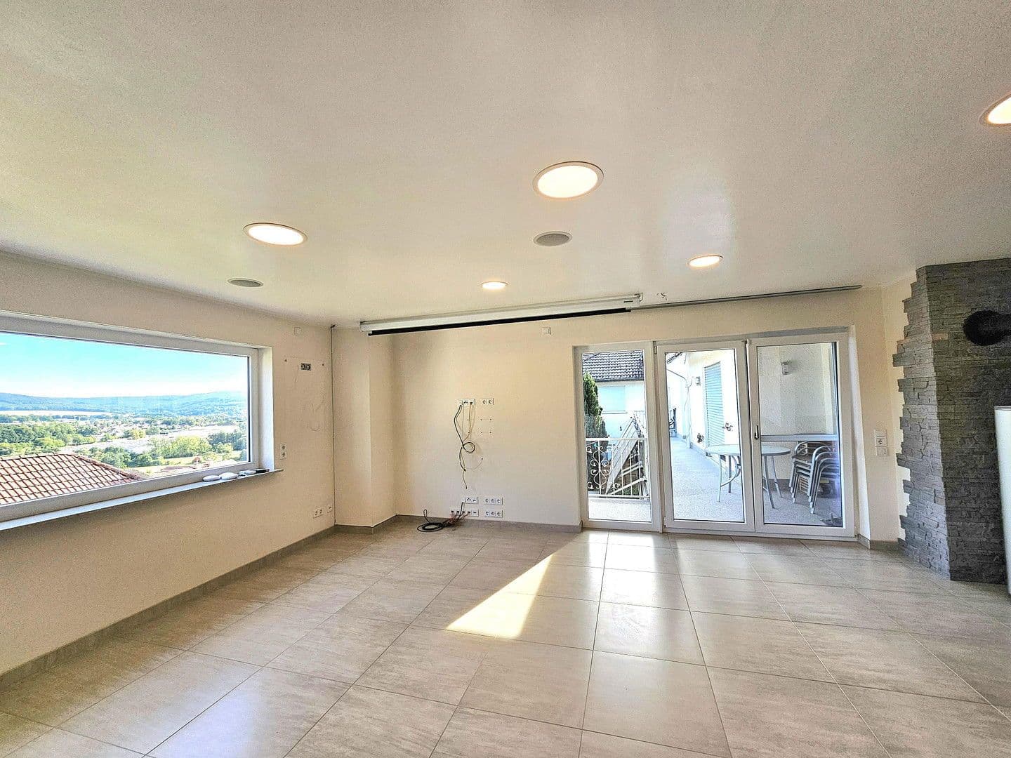 Pronájem domu 310 m², pozemek 673 m², Feldstraße 3, Bad Soden-Salmünster, Hessen Pronájem domu 310 m², pozemek 673 m², Feldstraße 3, Bad Soden-Salmünster, Hessen