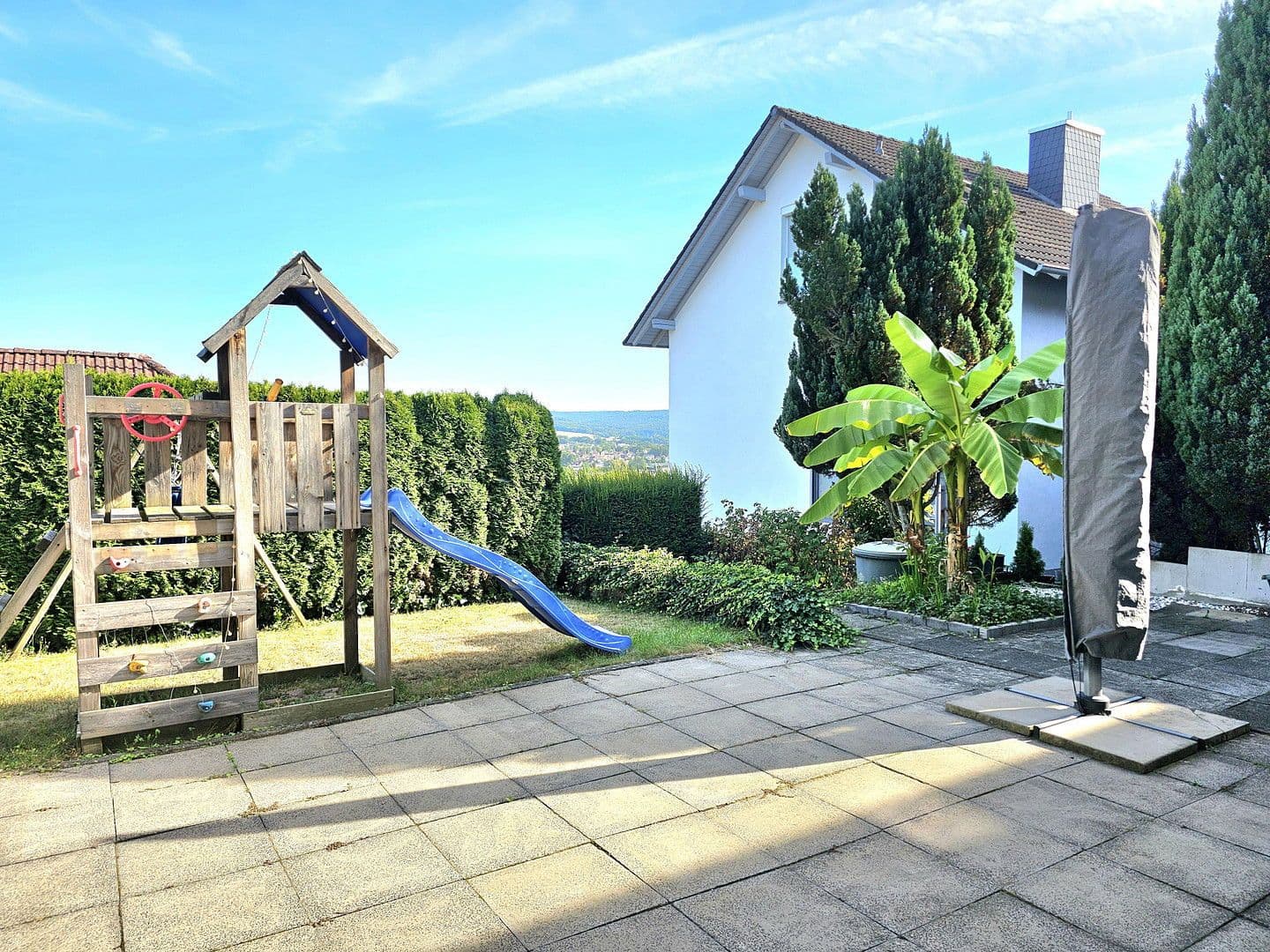 Pronájem domu 310 m², pozemek 673 m², Feldstraße 3, Bad Soden-Salmünster, Hessen Pronájem domu 310 m², pozemek 673 m², Feldstraße 3, Bad Soden-Salmünster, Hessen