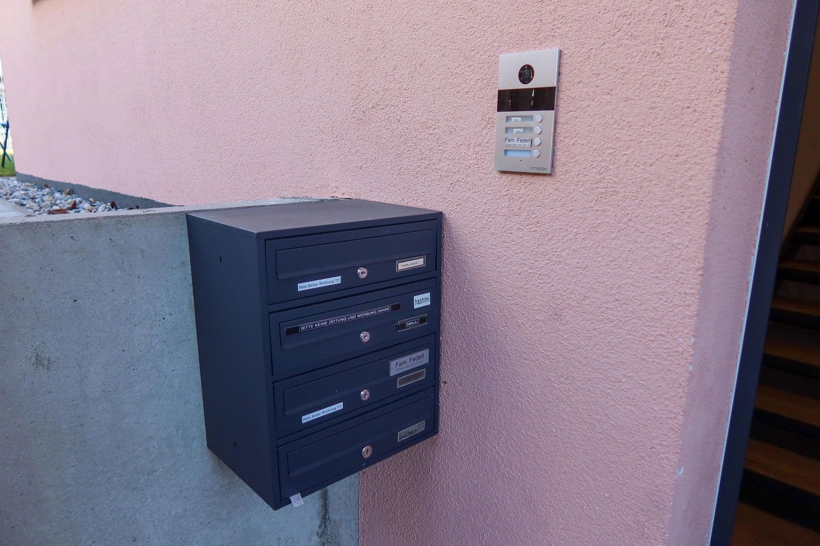 Prodej domu 287 m², pozemek 717 m², Neumarkt in der Oberpfalz, Bavorsko Prodej domu 287 m², pozemek 717 m², Neumarkt in der Oberpfalz, Bavorsko