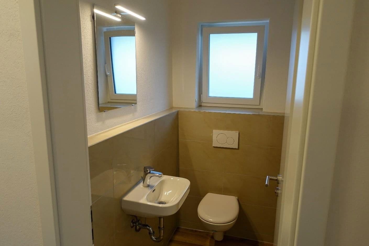 Prodej domu 287 m², pozemek 717 m², Neumarkt in der Oberpfalz, Bavorsko Prodej domu 287 m², pozemek 717 m², Neumarkt in der Oberpfalz, Bavorsko