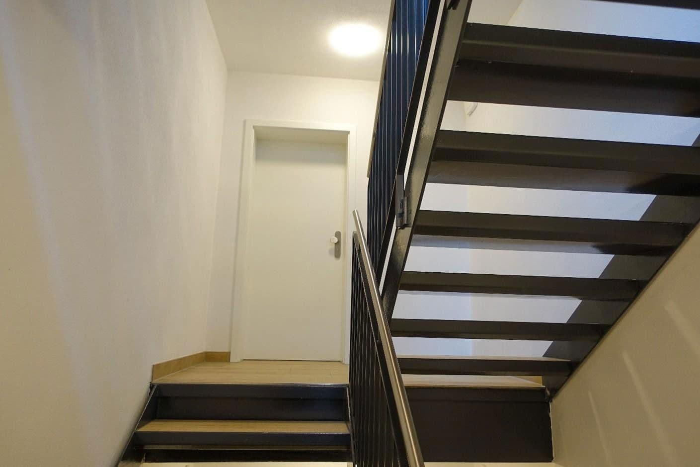 Prodej domu 287 m², pozemek 717 m², Neumarkt in der Oberpfalz, Bavorsko Prodej domu 287 m², pozemek 717 m², Neumarkt in der Oberpfalz, Bavorsko