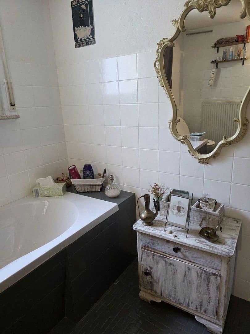 Prodej domu 118 m², pozemek 380 m², Hottenbach, Porýní-Falc Prodej domu 118 m², pozemek 380 m², Hottenbach, Porýní-Falc