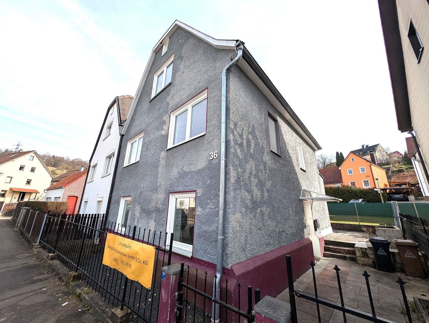 Prodej domu 106 m², pozemek 124 m², Kapellstraße 36, Heidenheim an der Brenz, Bádensko-Württembersko Prodej domu 106 m², pozemek 124 m², Kapellstraße 36, Heidenheim an der Brenz, Bádensko-Württembersko