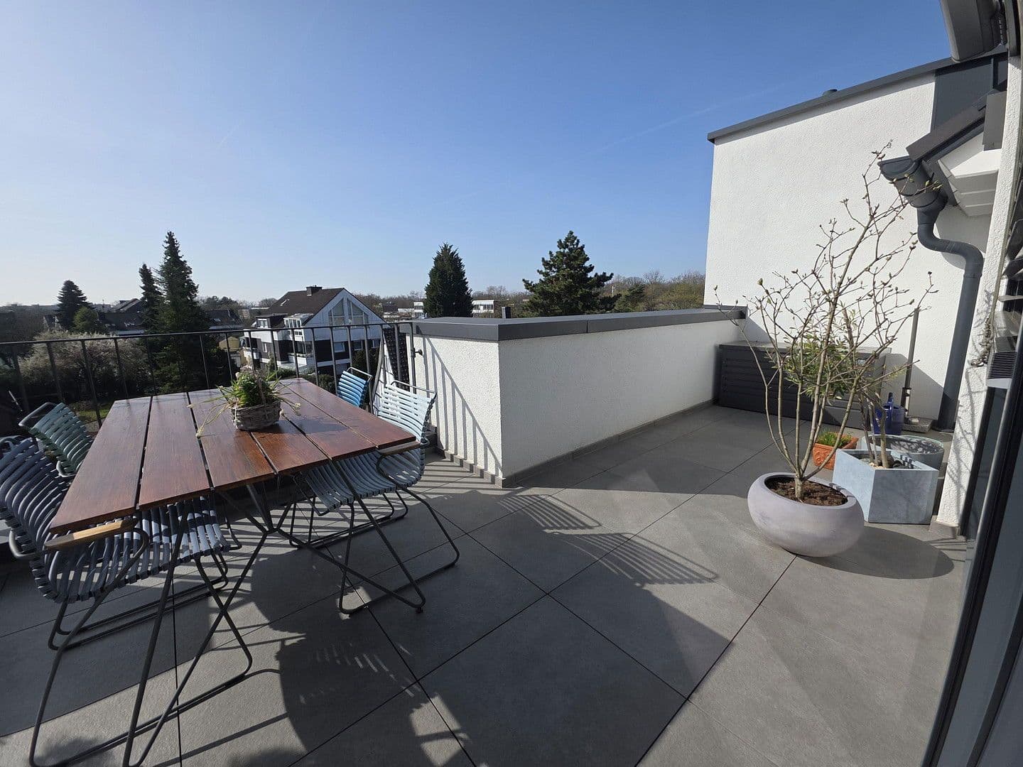 Pronájem bytu 4+1 135 m², Hilden, Severní Porýní-Vestfálsko Pronájem bytu 4+1 135 m², Hilden, Severní Porýní-Vestfálsko